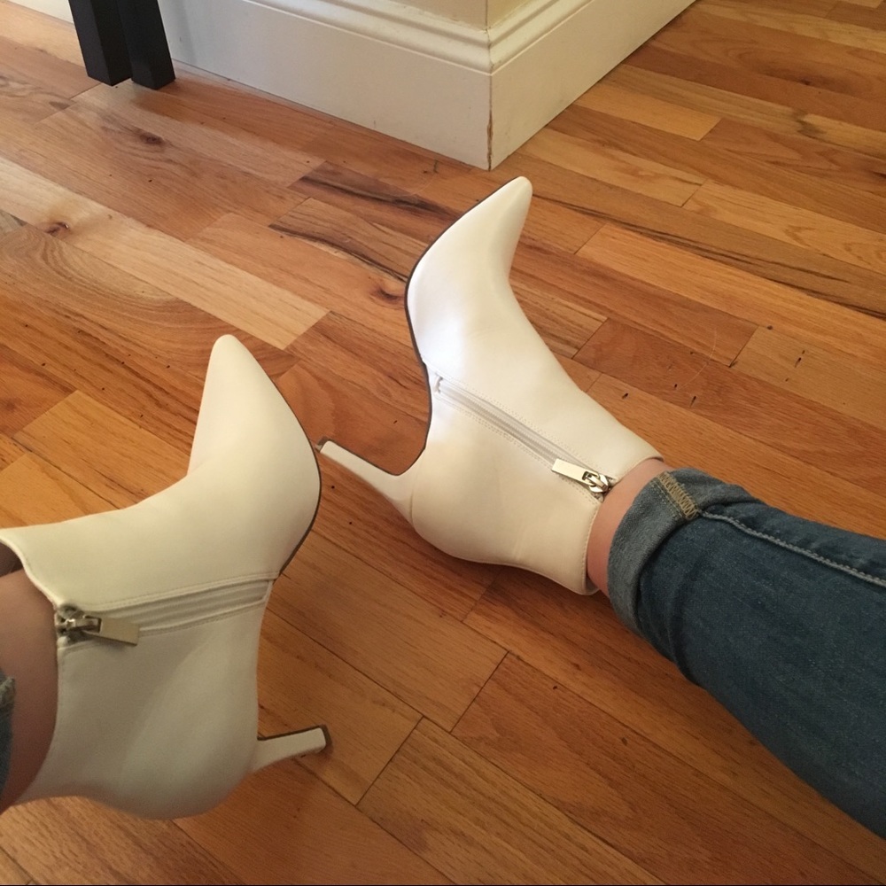 White booties with a heel